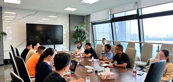 福州市工业和信息化局领导携创新中心深入企业调研，共谋数字化转型新篇章